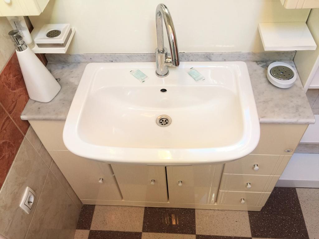 Eva Apartman